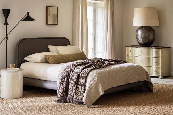 علت صدای جیر جیر تخت 4 شایعترین دلایل صدای جیر جیر تختهای چوبی